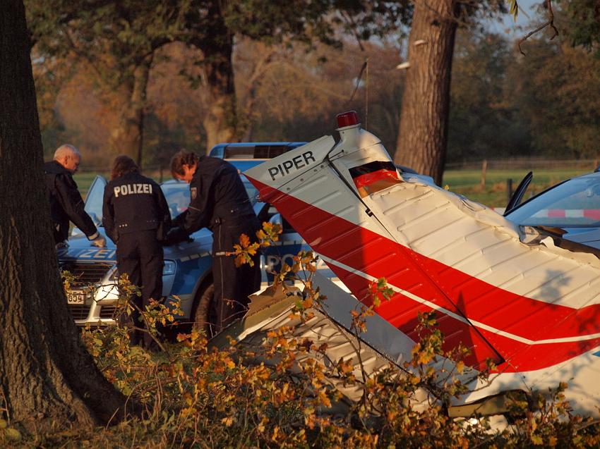 Kleinflugzeug abgestuerzt Sankt Augustin Meindorf P291.JPG